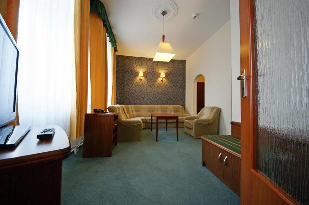 Hotel Staromiejski Slupsk Exterior photo